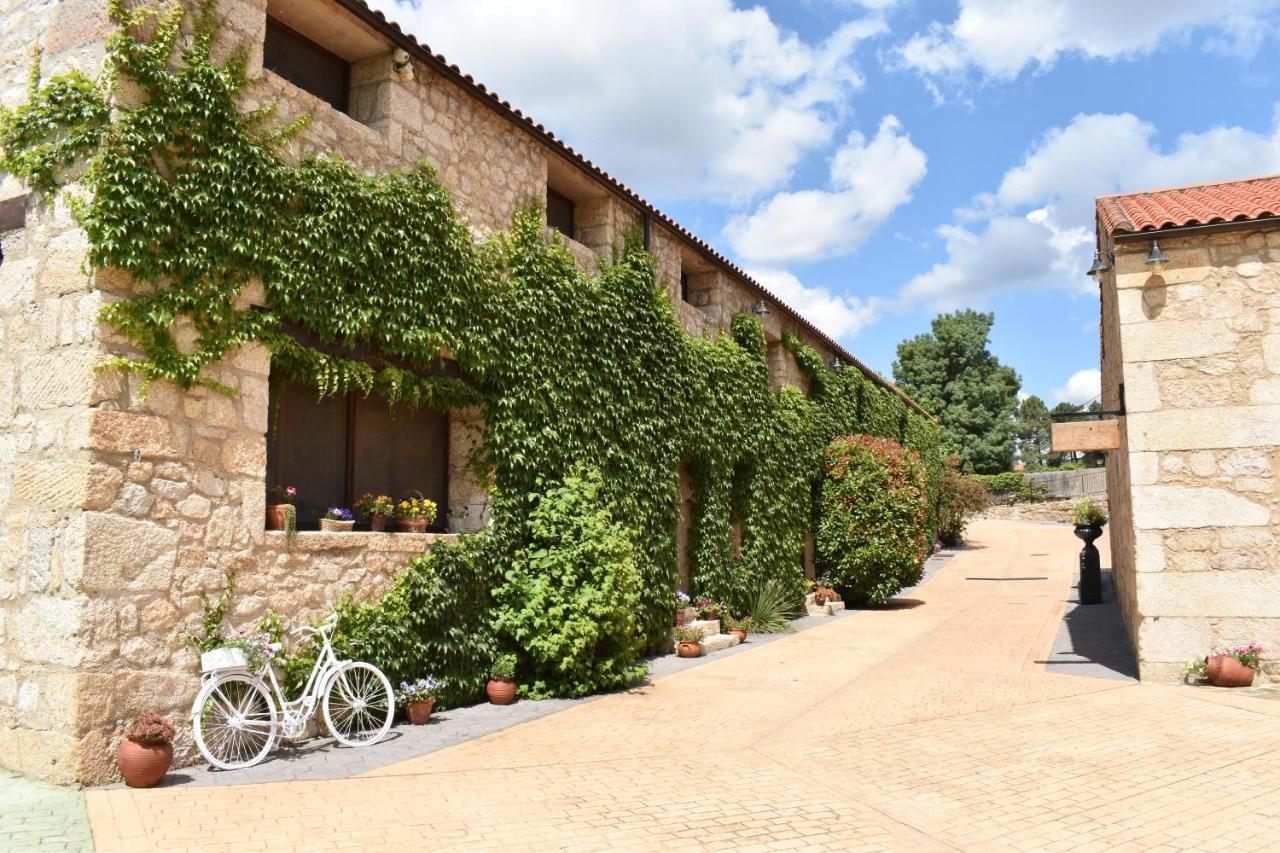 Hotel Rural A Velha Fabrica Valverde del Fresno Bagian luar foto