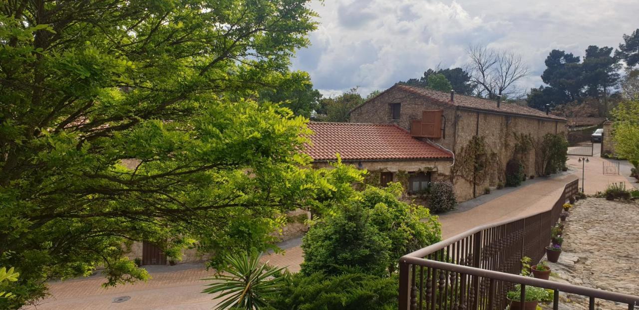 Hotel Rural A Velha Fabrica Valverde del Fresno Bagian luar foto