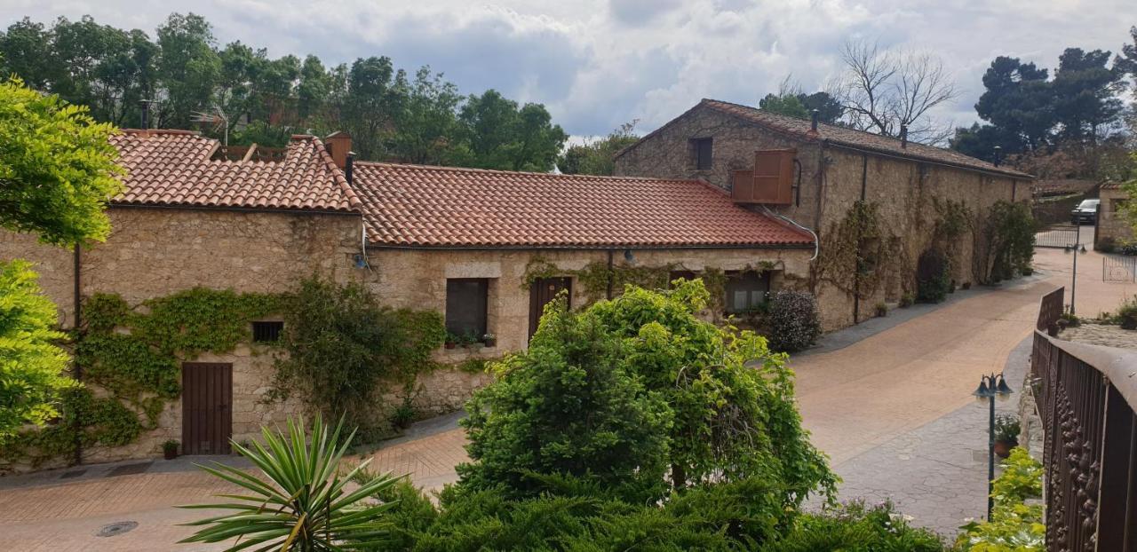 Hotel Rural A Velha Fabrica Valverde del Fresno Bagian luar foto